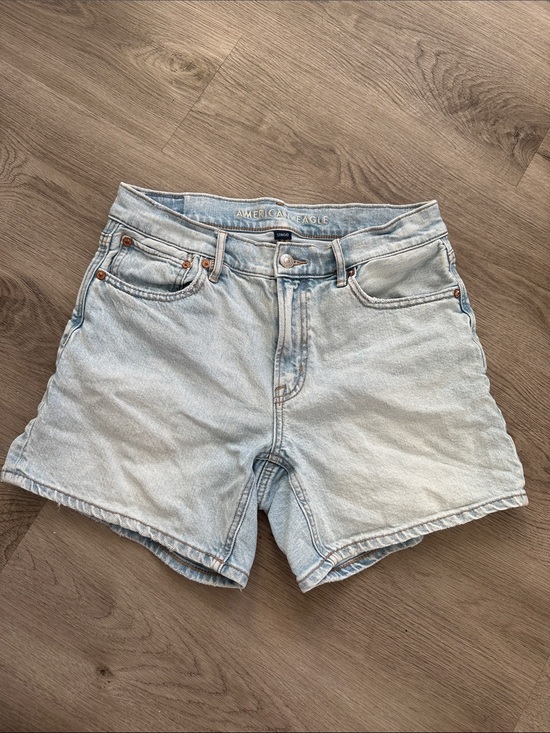 American Eagle Outfitters Pants - American Eagle Outfitters Strigid Relaxed Denim Shorts size 2
